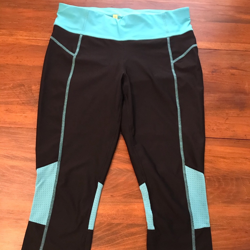 Athletic Capri pants